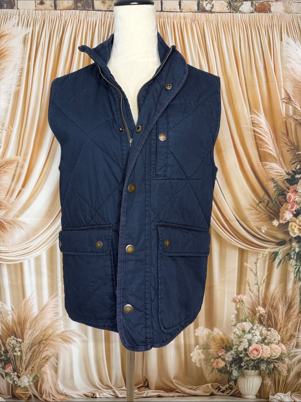 American Eagle Outfitters Navy Quilted Utility Vest